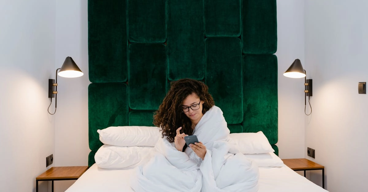 découvrez l'univers luxueux du velours : ses textures, couleurs et applications dans la mode et la décoration intérieure. laissez-vous séduire par le charme intemporel de ce tissu élégant.