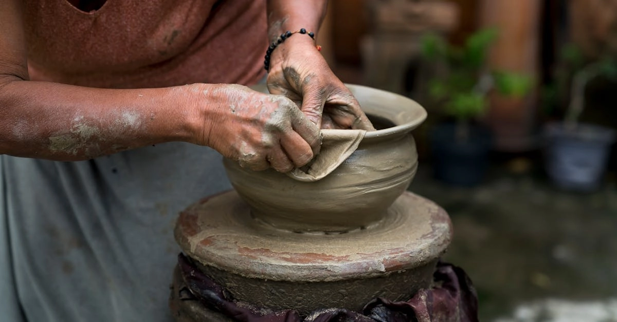 découvrez le savoir-faire d'un artisan passionné qui met en avant des créations uniques et authentiques, alliant tradition et modernité. laissez-vous séduire par des produits faits main, réalisés avec soin et expertise.