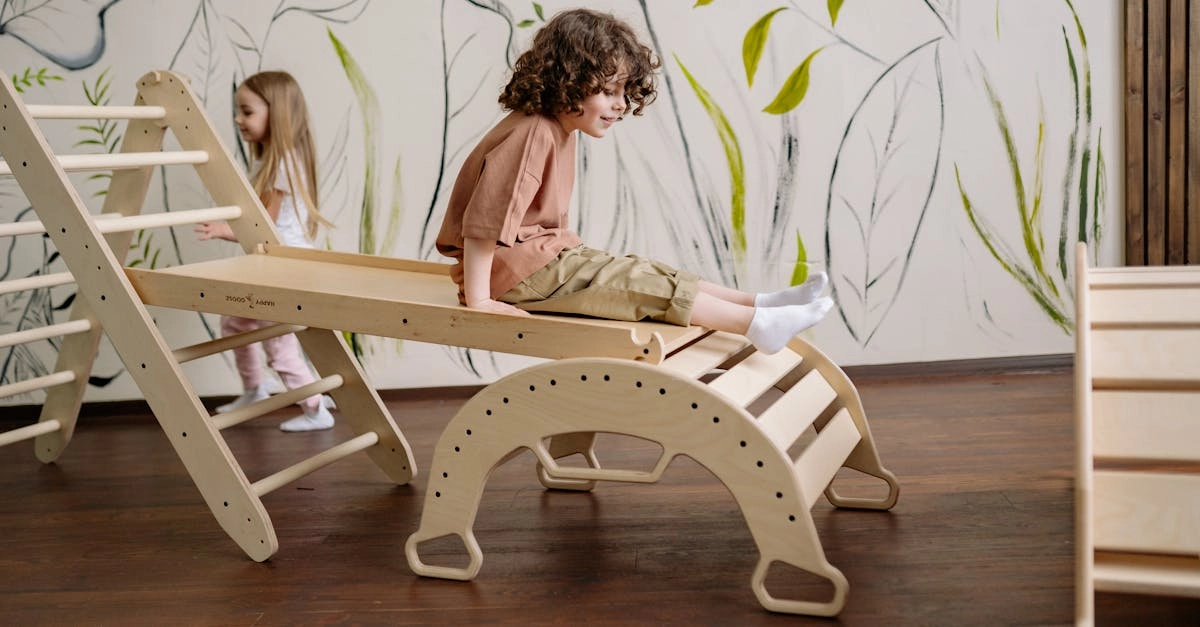 découvrez nos volets en bois coulissants : une solution élégante et pratique pour contrôler la lumière et l'intimité de votre espace. alliez esthétisme et fonctionnalité avec nos designs sur mesure, parfaitement adaptés à vos besoins.