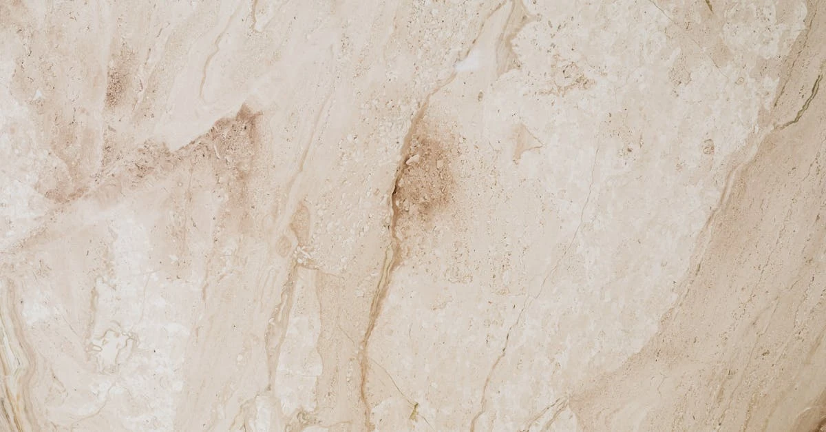 isolation des murs en pierre : améliorez le confort thermique et réduisez les déperditions énergétiques de votre habitat grâce à des solutions adaptées d'isolation des murs en pierre.