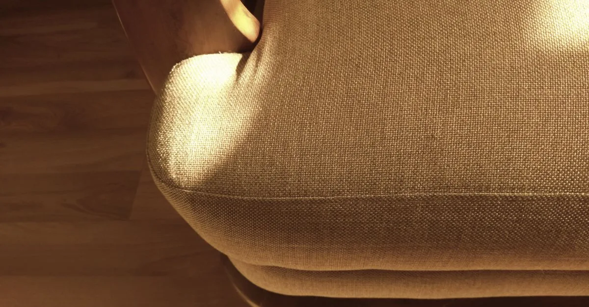 découvrez comment apporter une chaleur intérieure à votre maison grâce à des astuces déco et des matériaux chaleureux pour un intérieur cosy et accueillant.