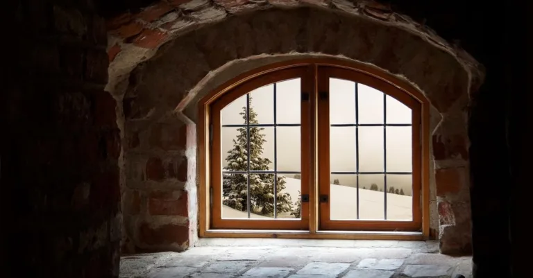découvrez comment apporter une chaleur intérieure chaleureuse et accueillante à votre espace grâce à nos conseils de décoration et d'aménagement.