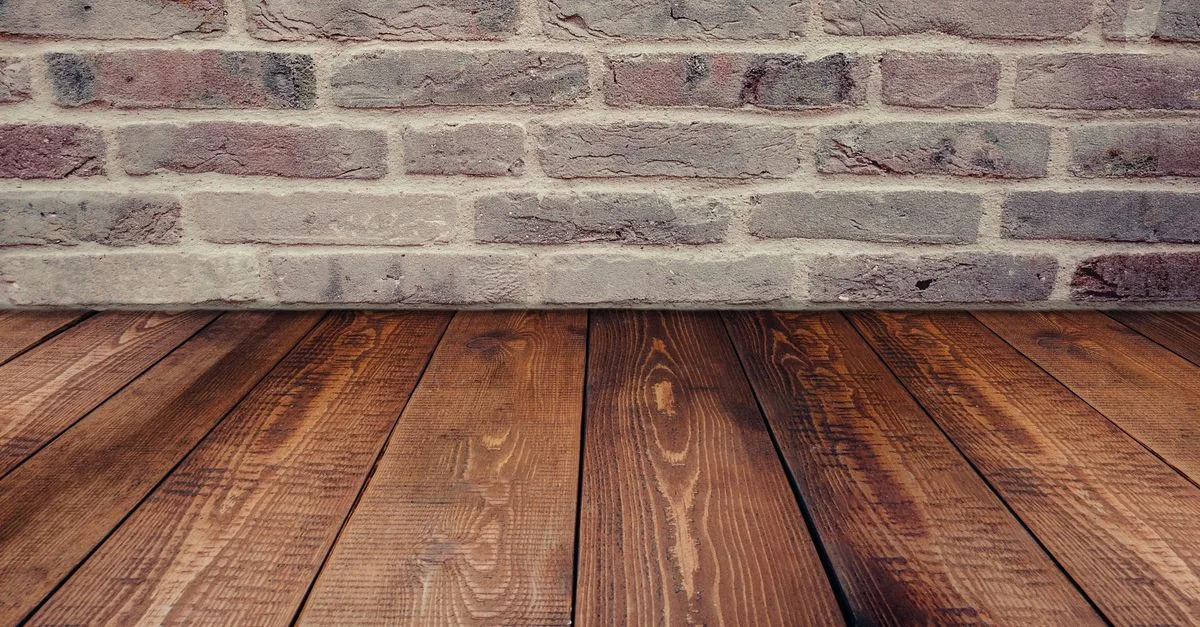 découvrez nos solutions pour redonner éclat et vie à vos sols en bois ternes, avec des conseils d'entretien et des produits adaptés pour un rendu naturel et lumineux.
